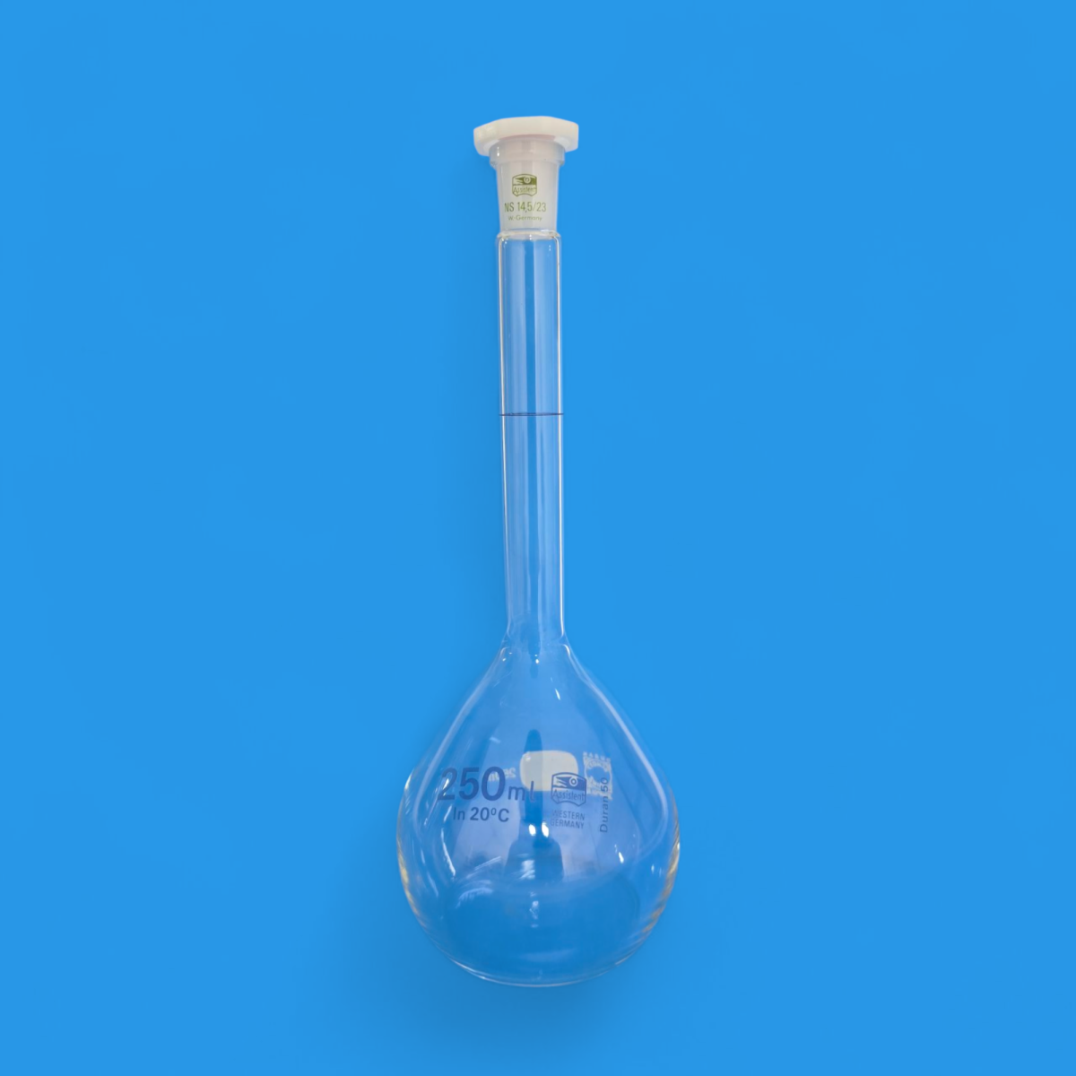 20250520_104914 (16) Fiole jaugée 250ml classe A avec bouchon – Image 1