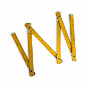 Mètre pliant en bois